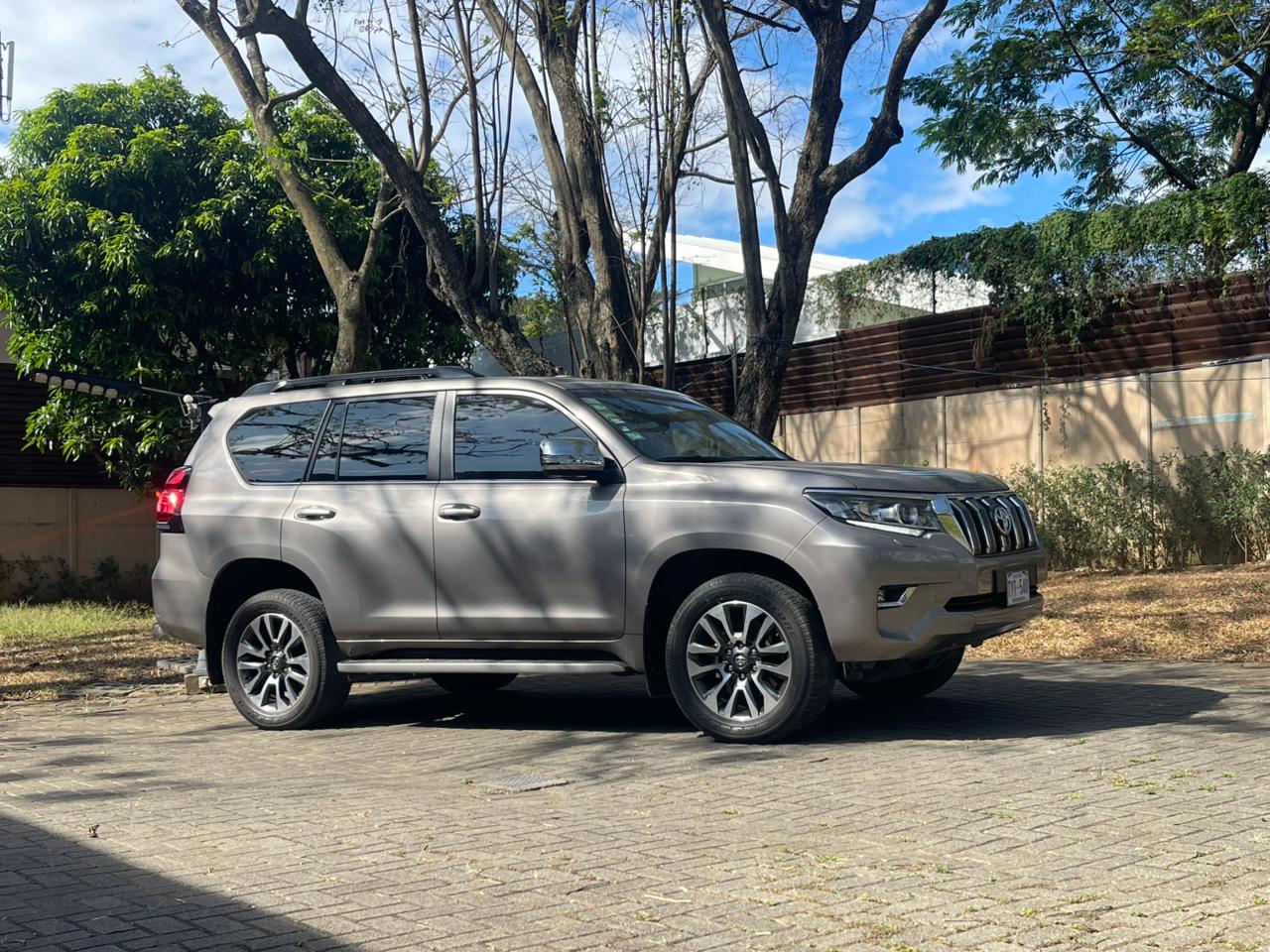LAND CRUSER PRADO VX