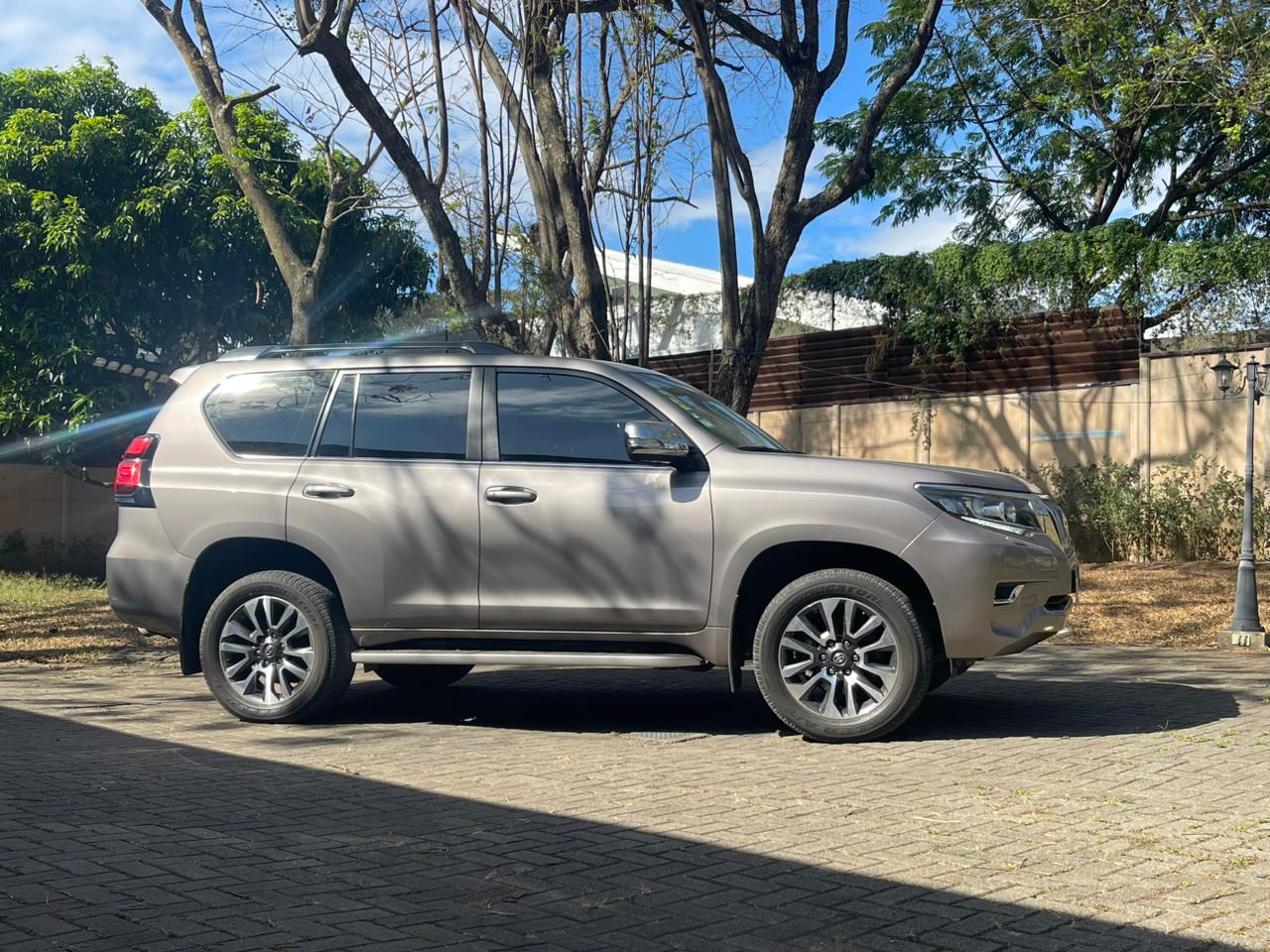 LAND CRUSER PRADO VX