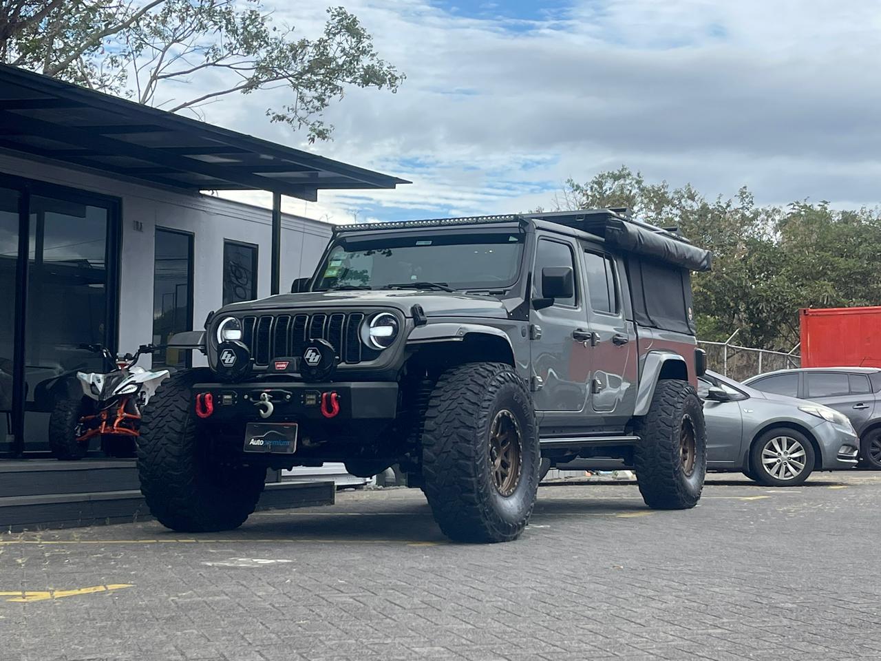 JEEP GLADIATOR SPORT