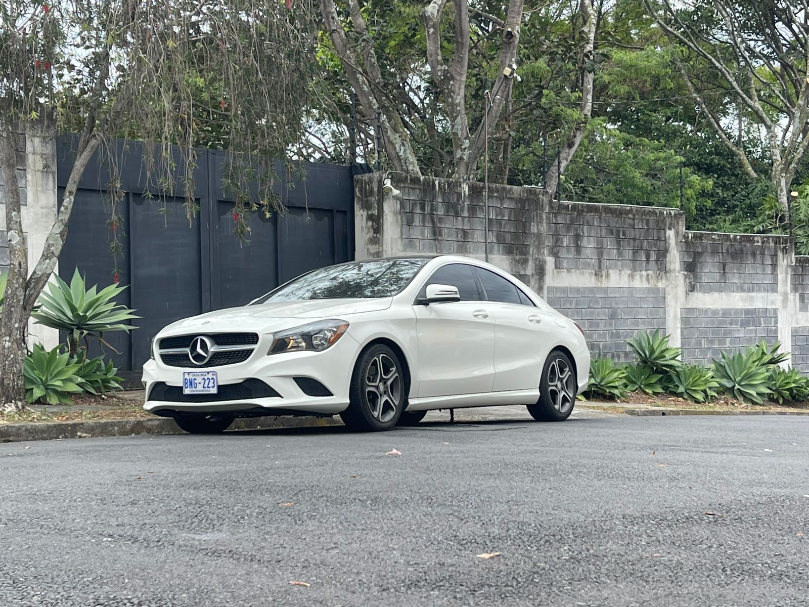 MERCEDES BENZ CLA 250