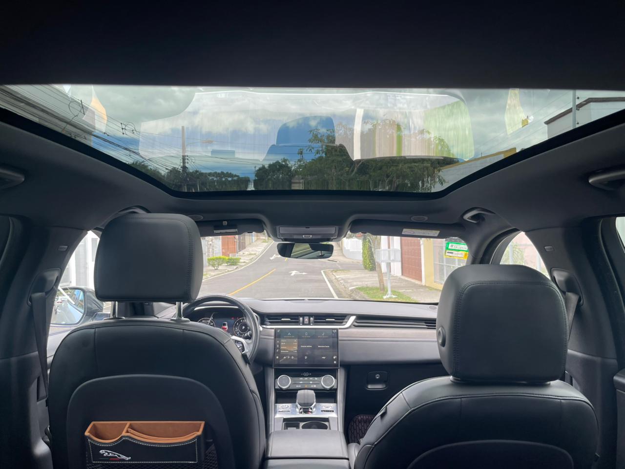 JAGUAR F PACE SE P400