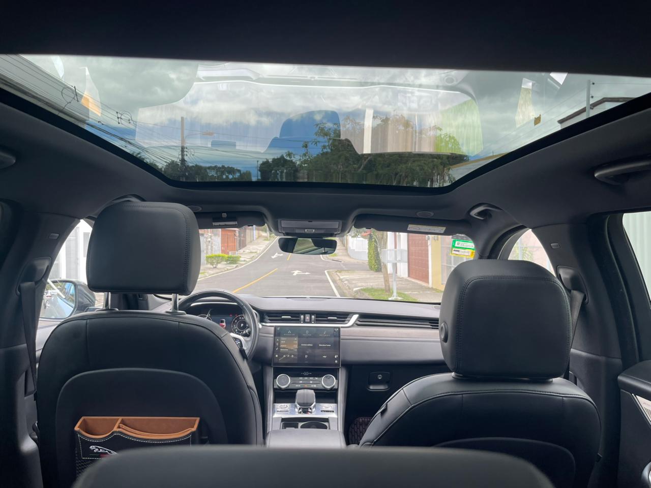 JAGUAR F PACE SE P400