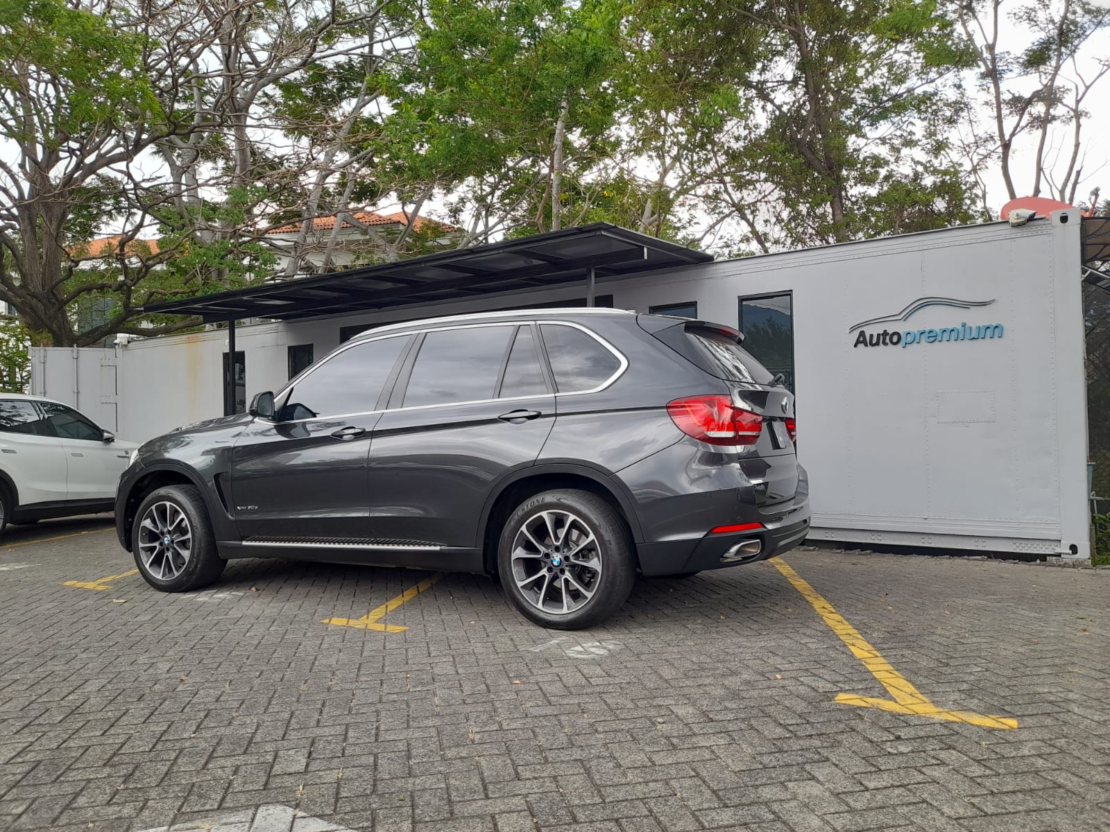 BMW X5 X-DRIVE 30D