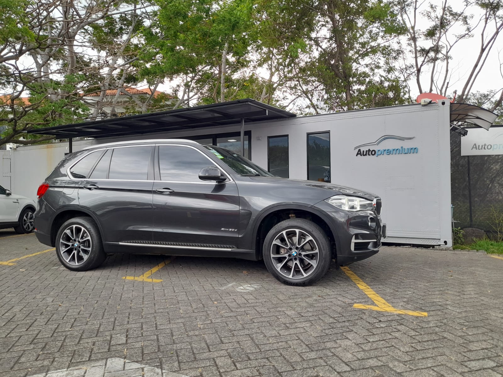 BMW X5 X-DRIVE 30D