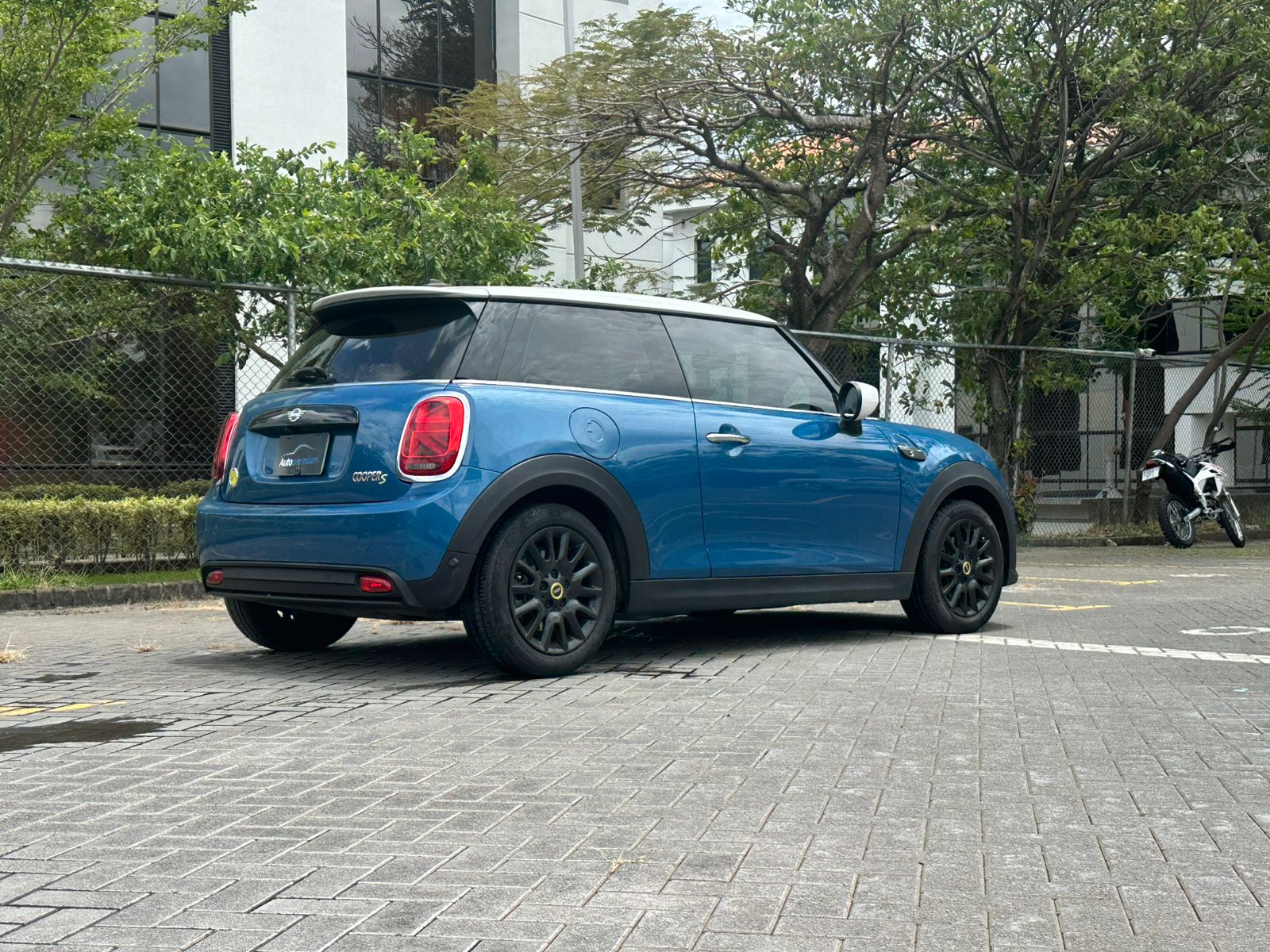 MINI COOPER SE