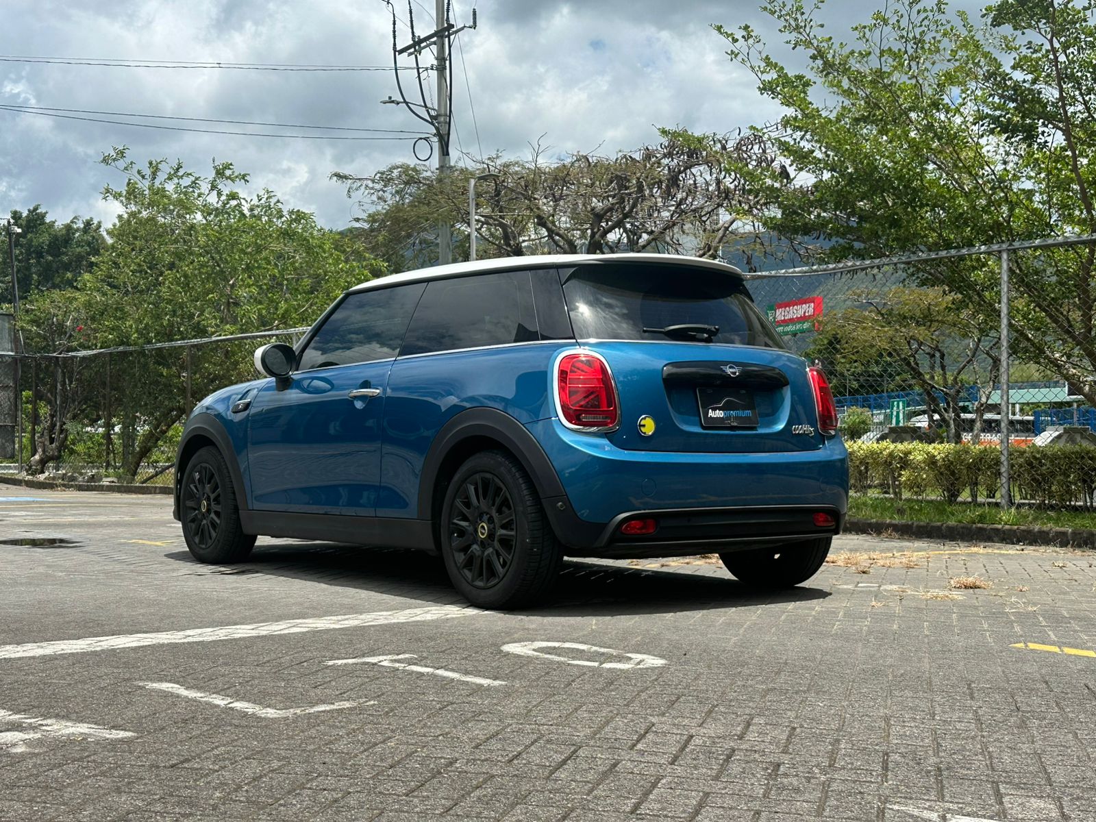 MINI COOPER SE