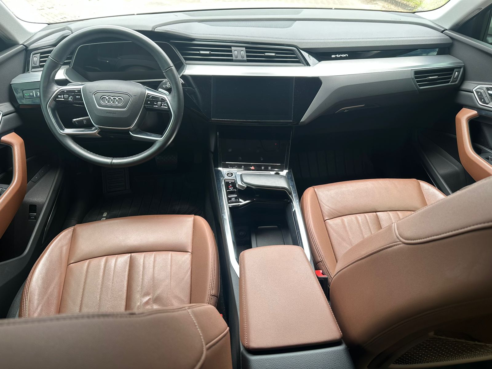 AUDI E-TRON 55 QUATTRO