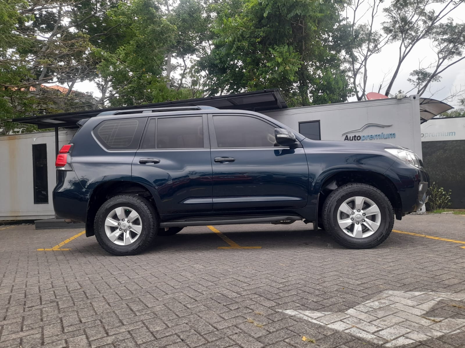 TOYOTA PRADO TX