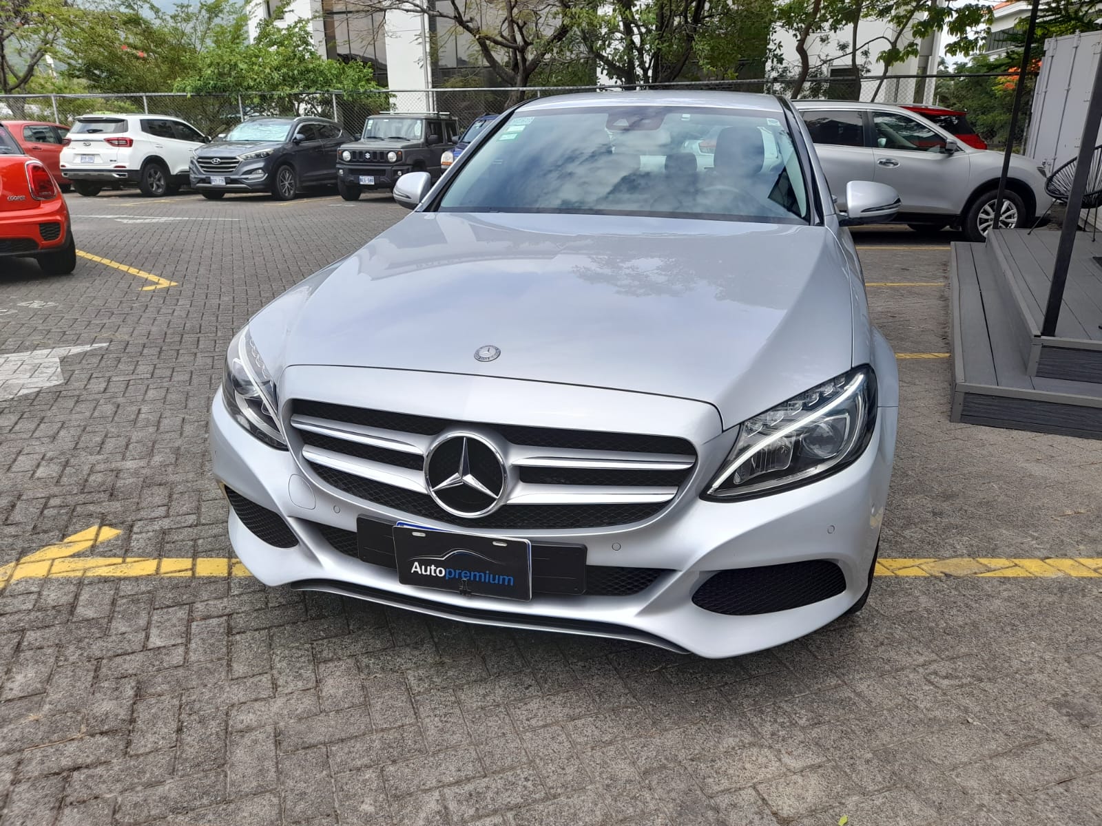 MERCEDES BENZ C250