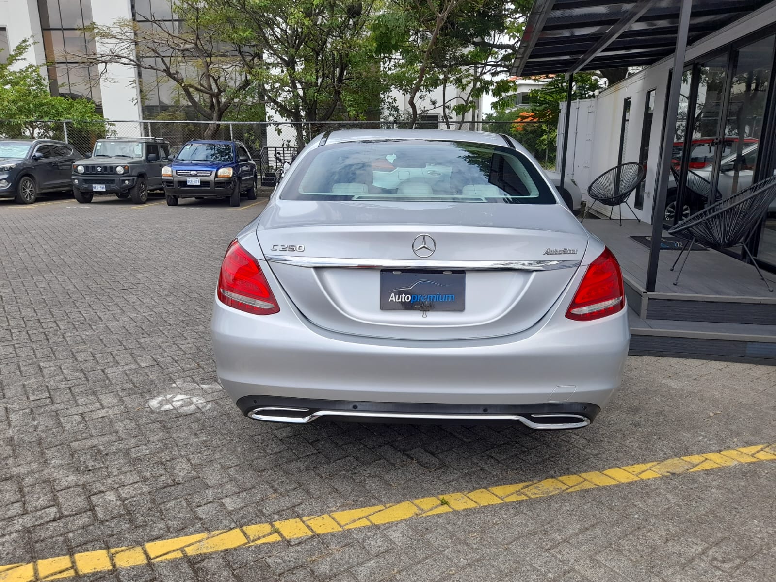 MERCEDES BENZ C250