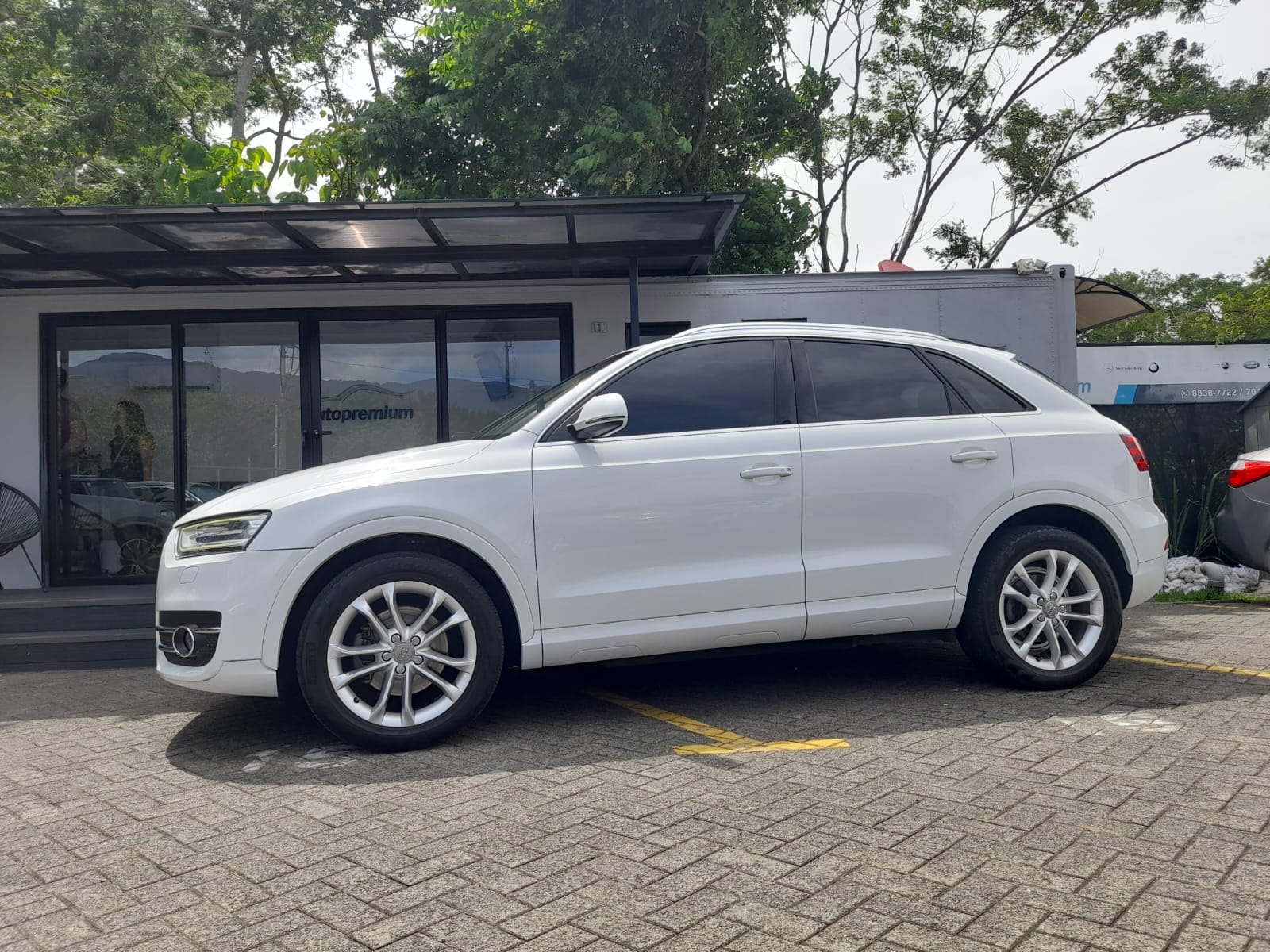 AUDI Q3