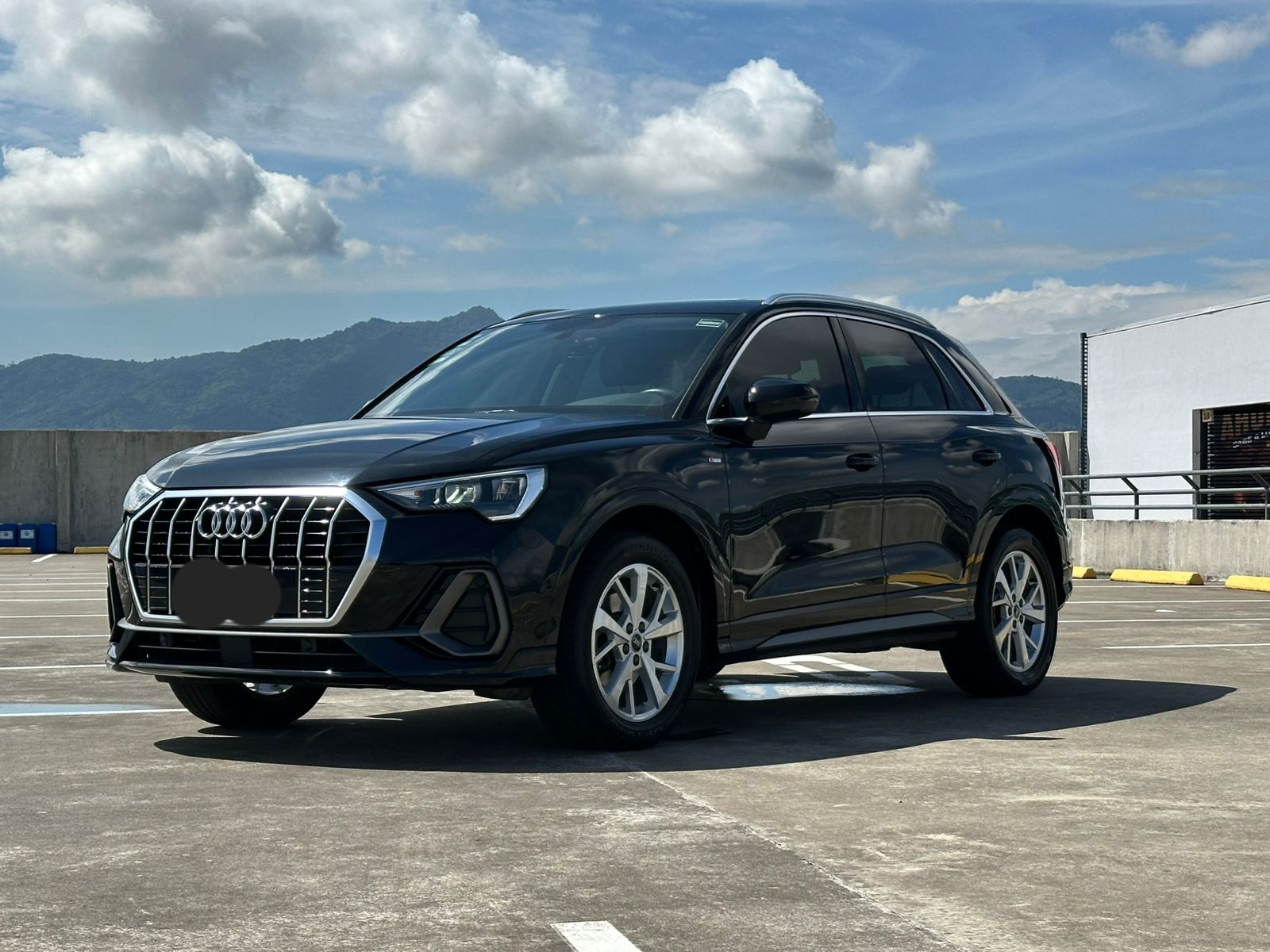 AUDI Q3 S-LINE