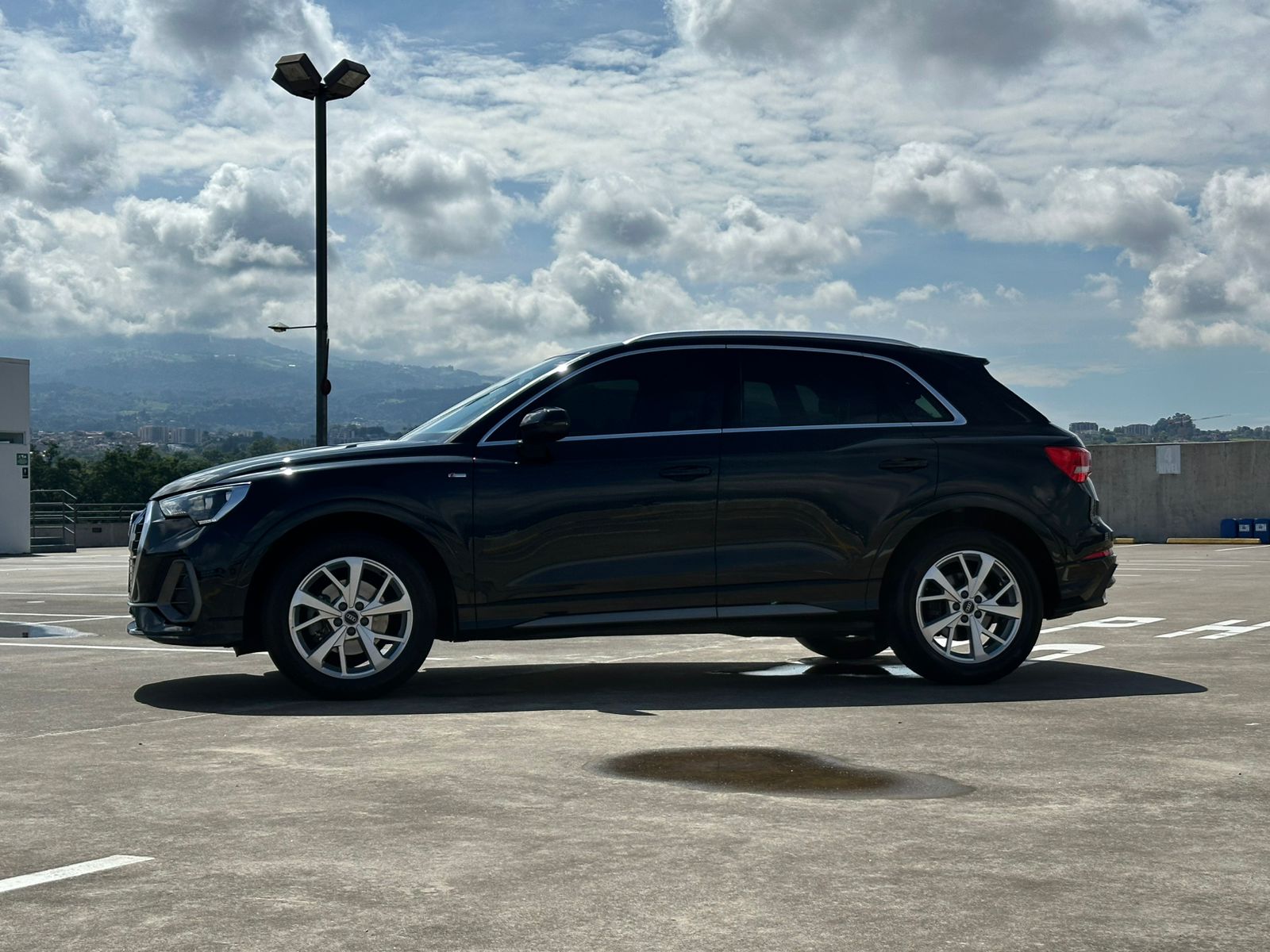 AUDI Q3 S-LINE