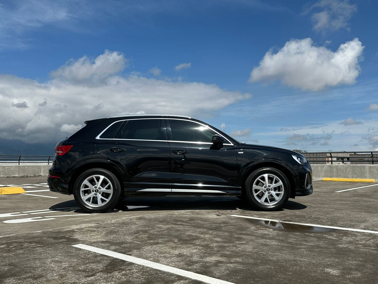 AUDI Q3 S-LINE