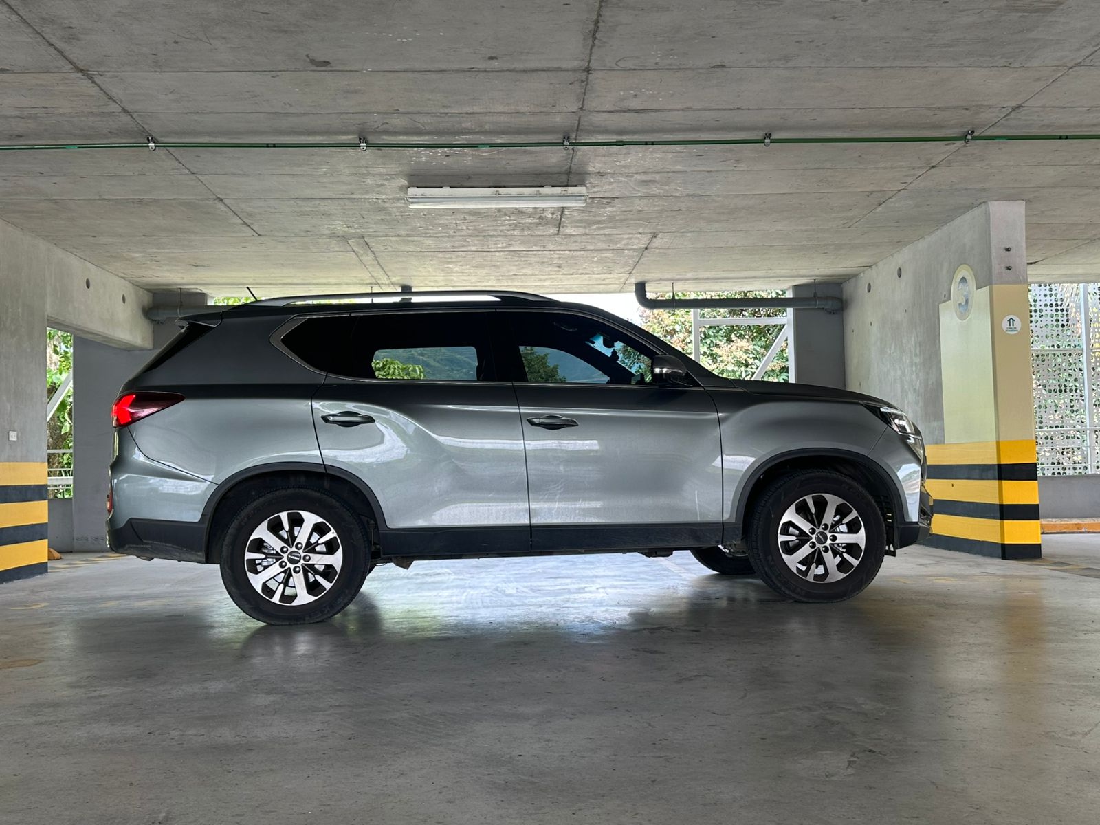 SSANG YONG REXTON