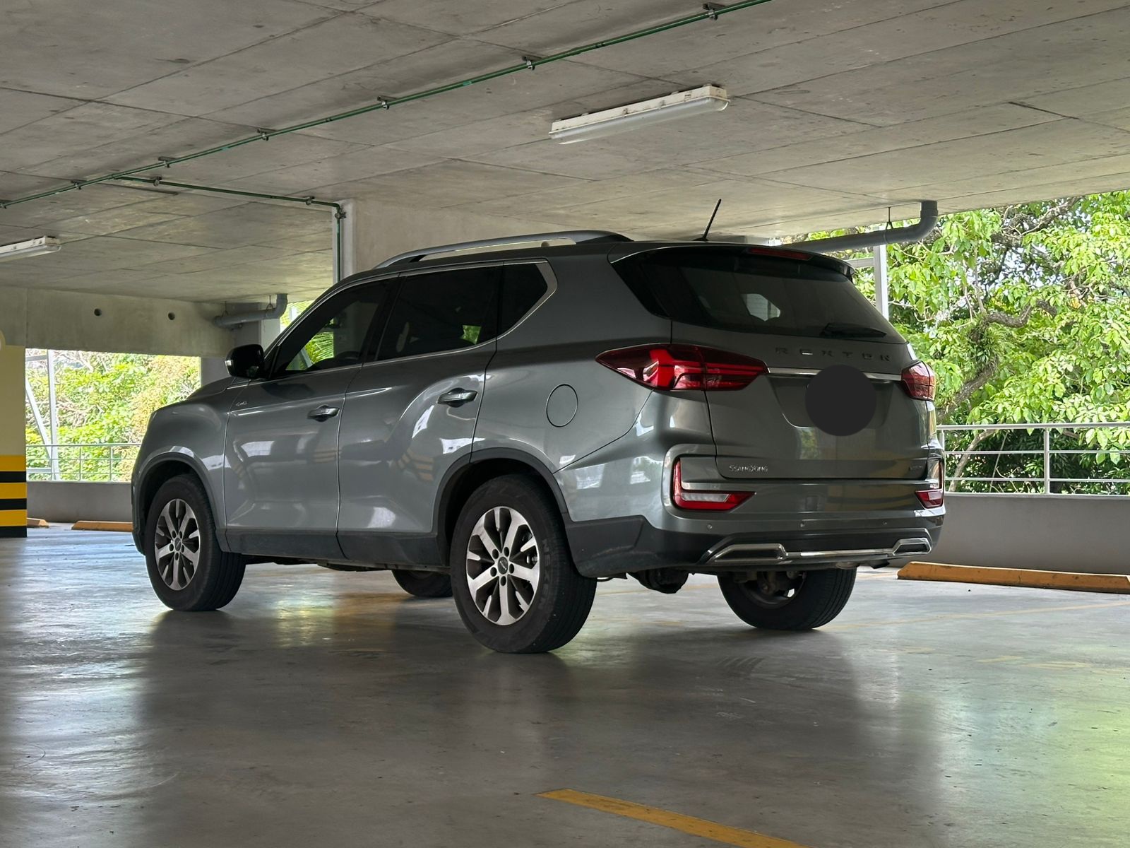 SSANG YONG REXTON