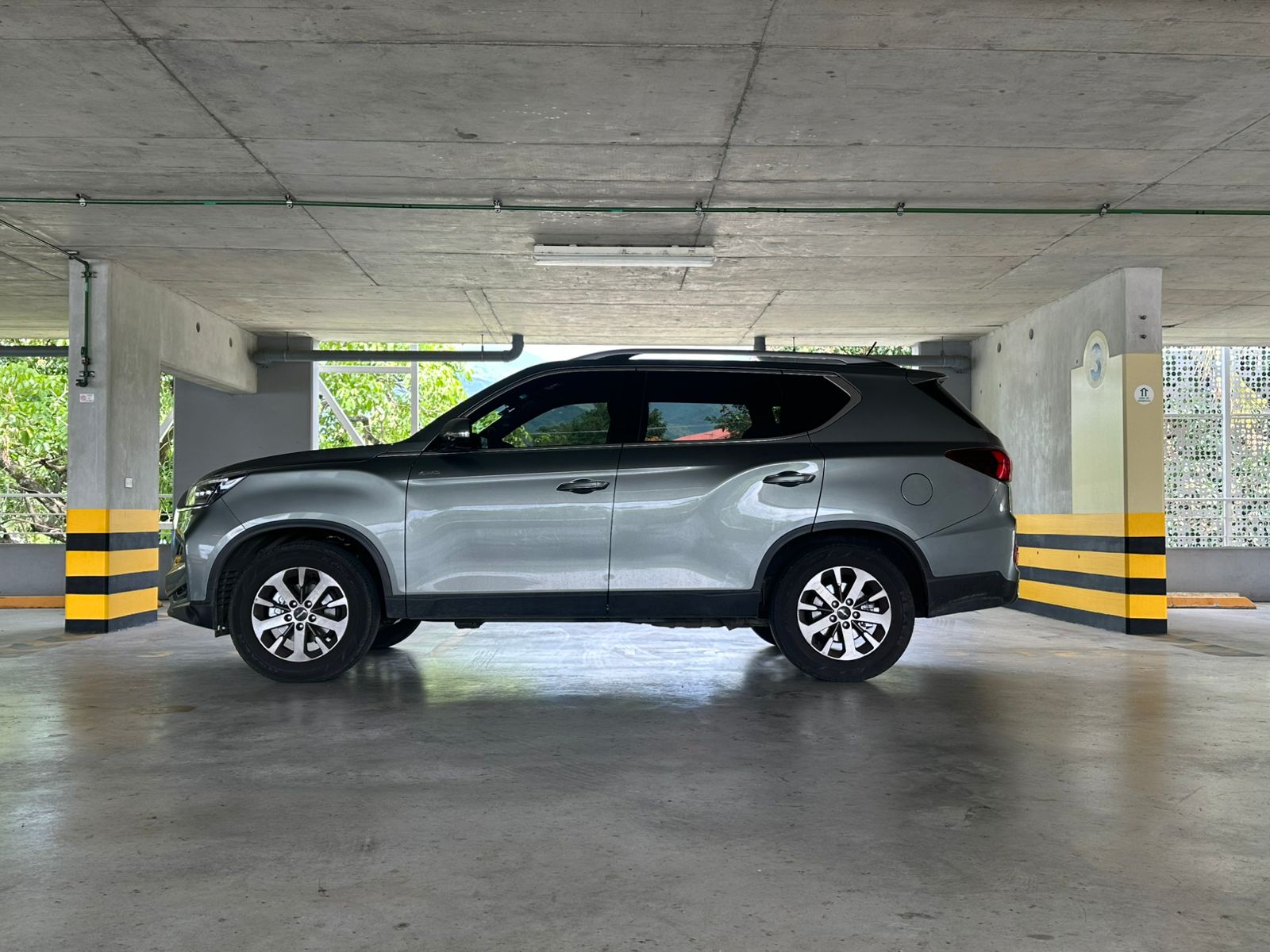 SSANG YONG REXTON