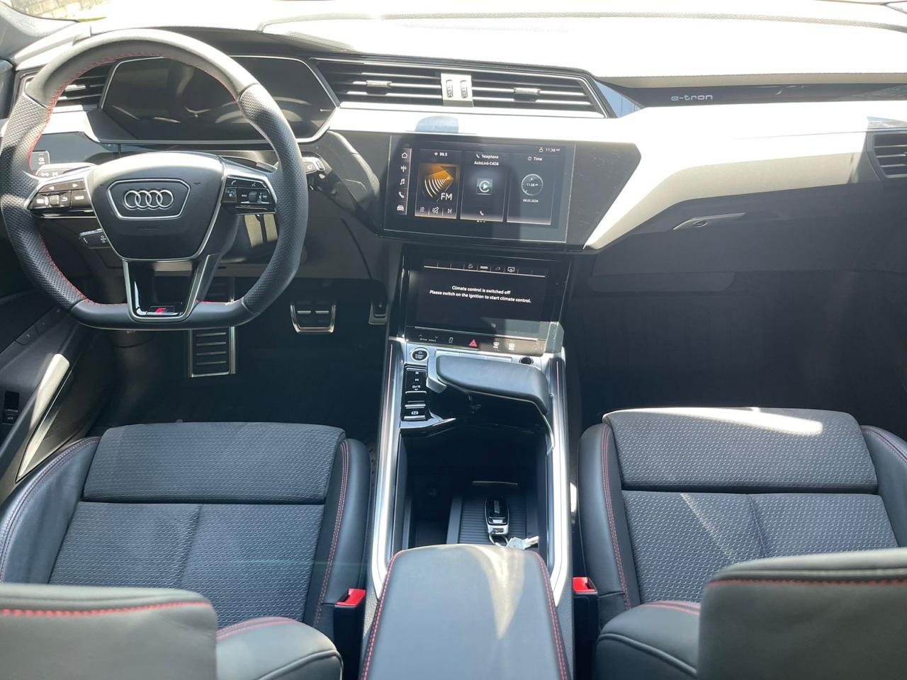 Q8 E-TRON QUATTRO S-LINE