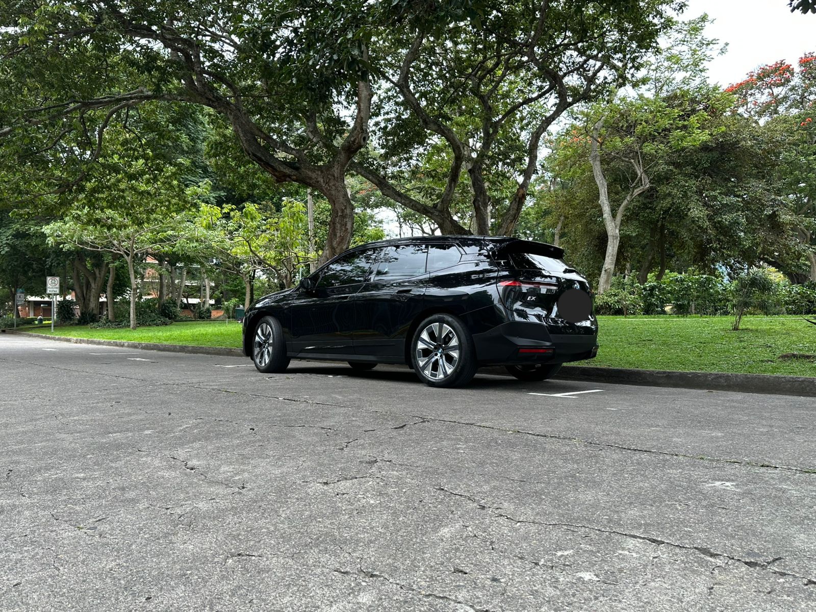 BMW IX X-DRIVE 40