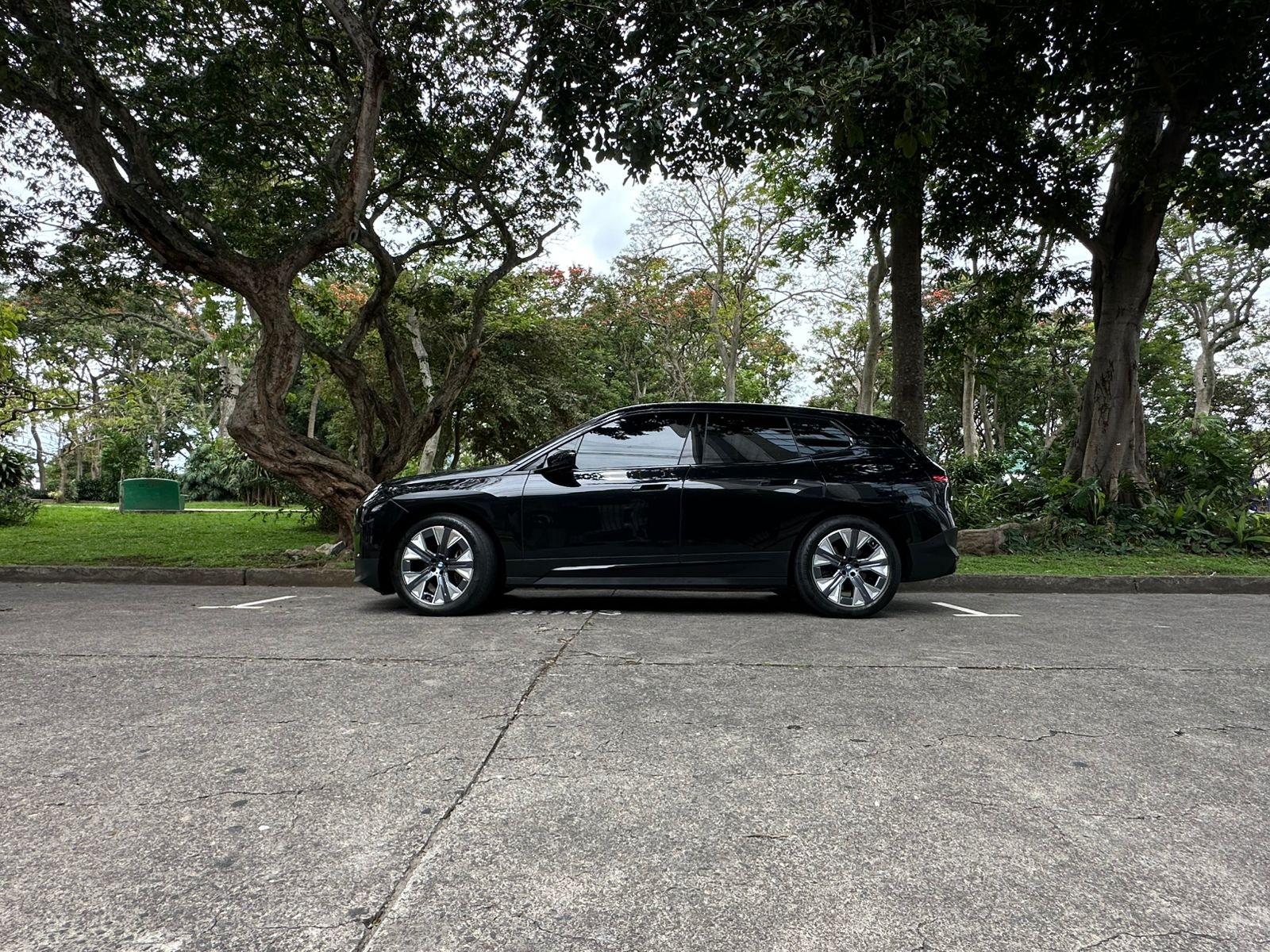 BMW IX X-DRIVE 40