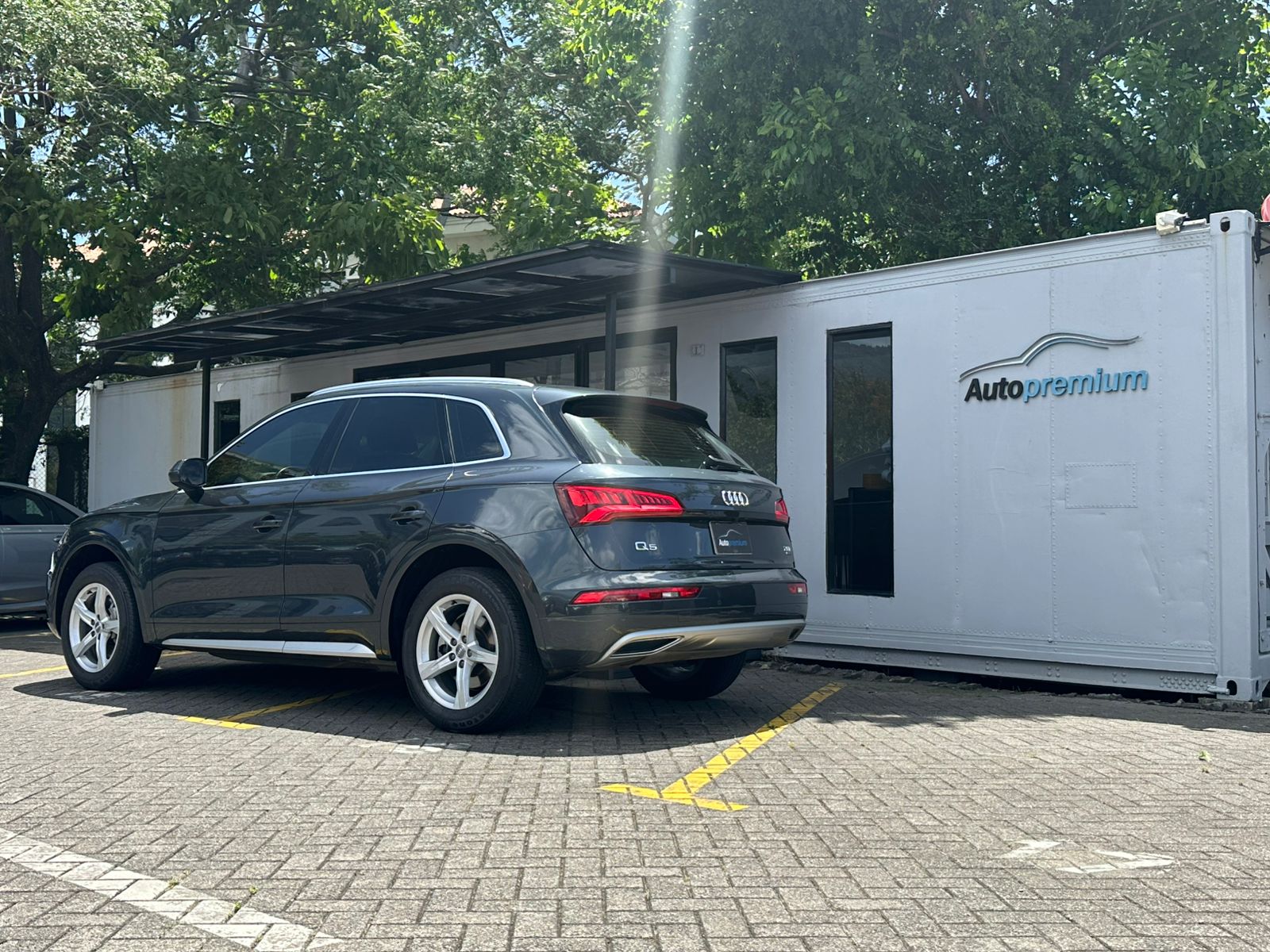 AUDI Q5