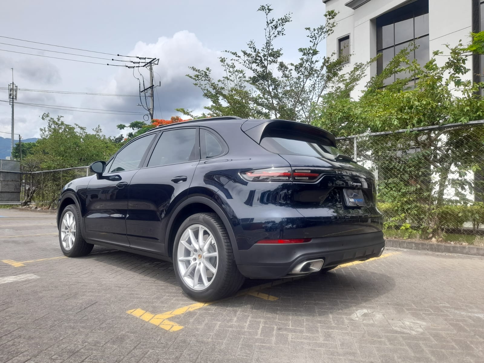 PORSCHE CAYENNE