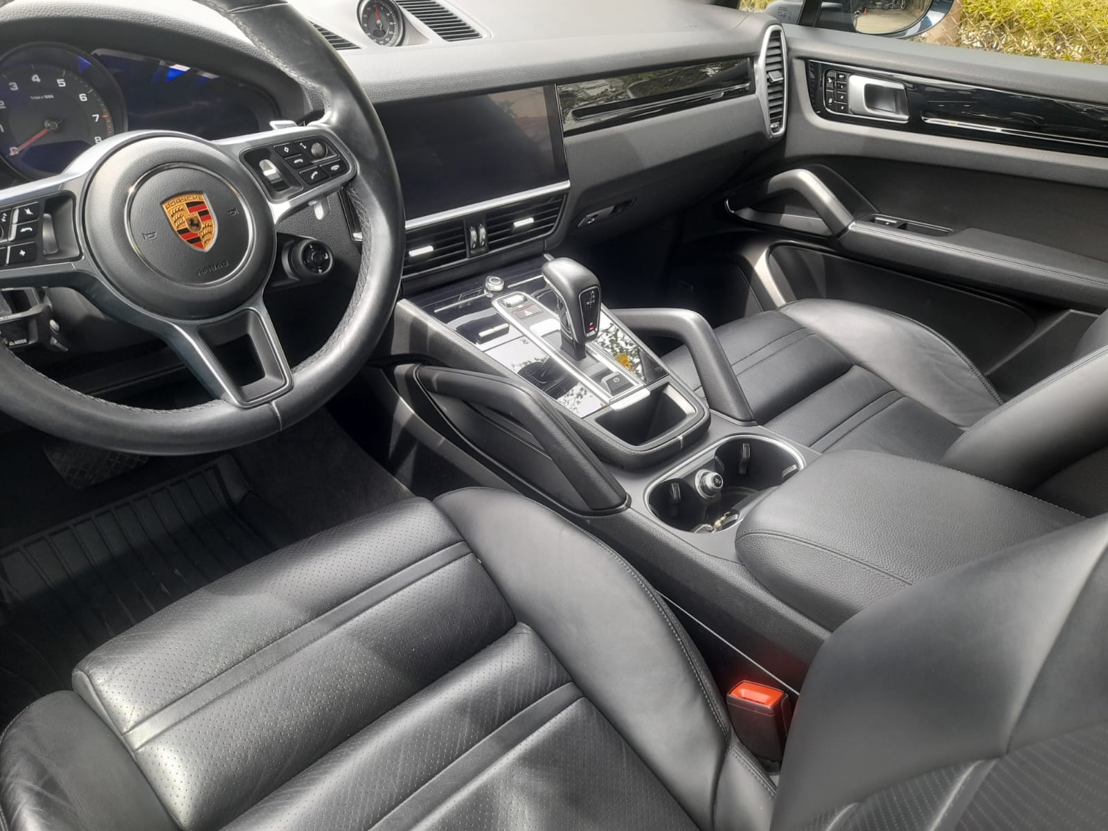 PORSCHE CAYENNE