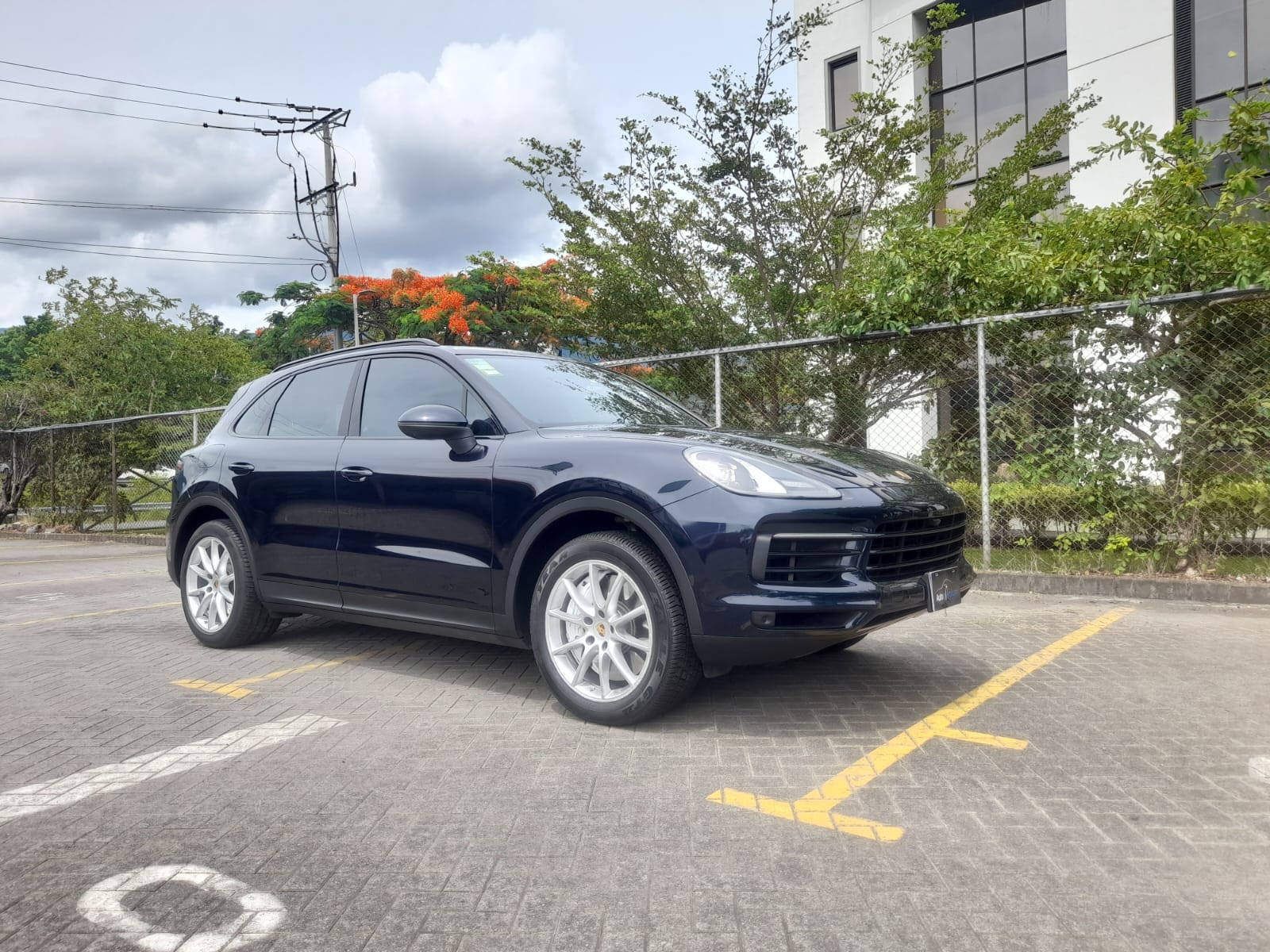 PORSCHE CAYENNE
