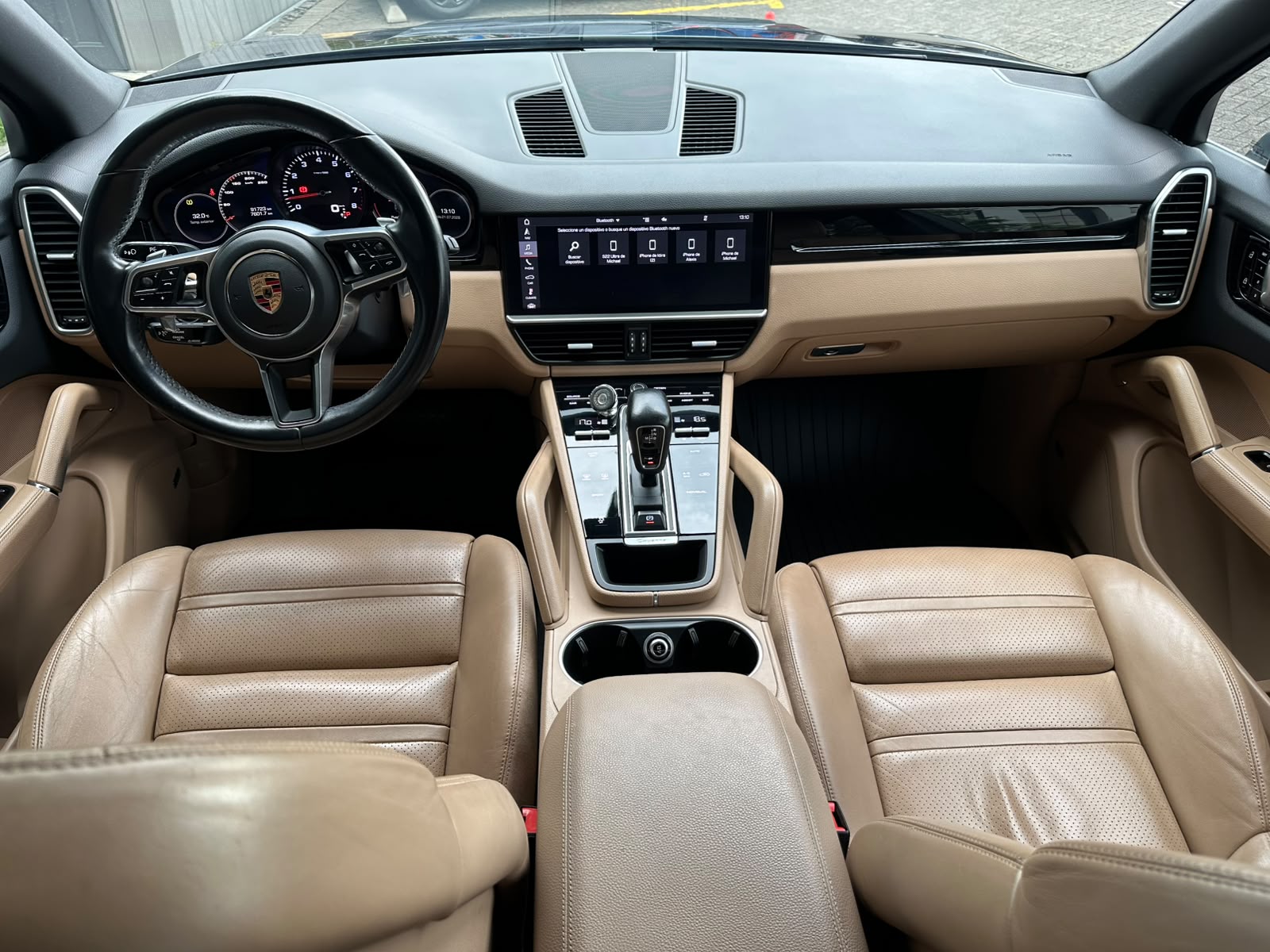 PORSCHE CAYENNE