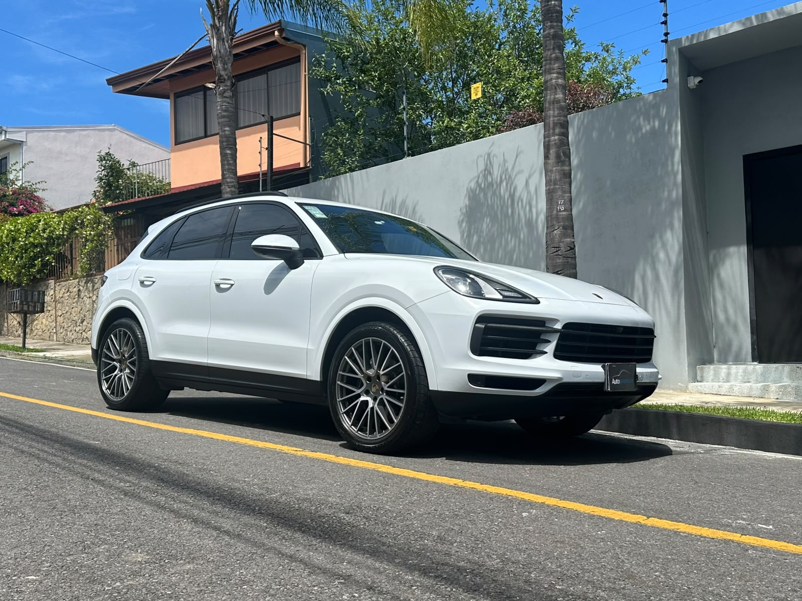 PORSCHE CAYENNE PLATINUM