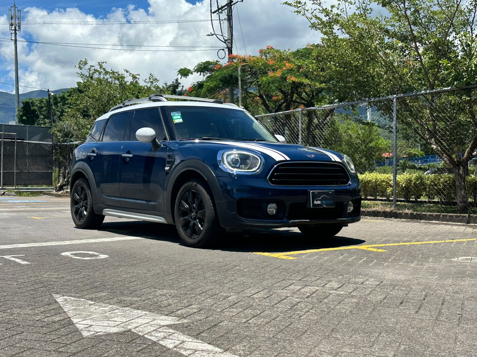 MINICOOPER COUNTRYMAN