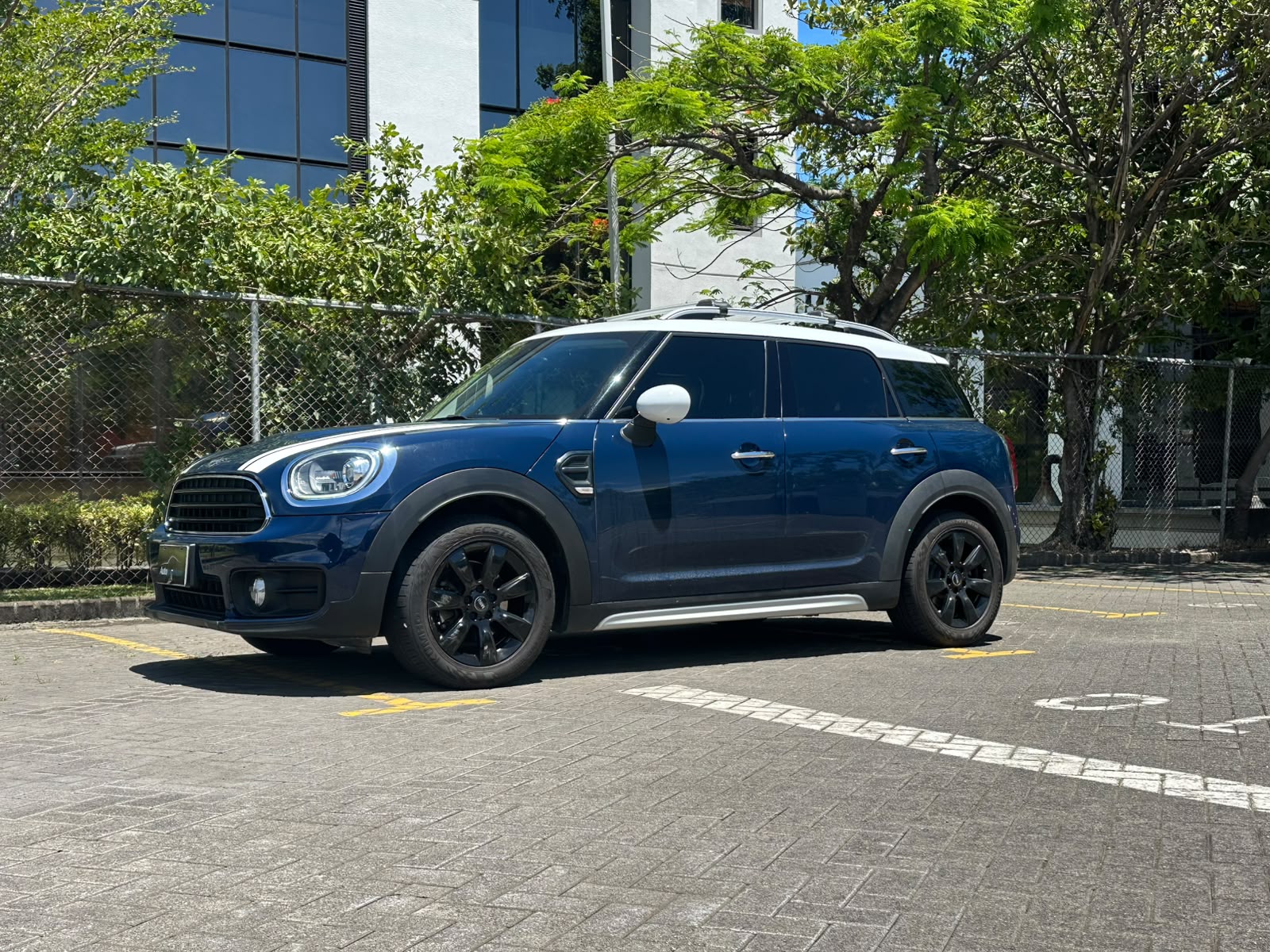 MINICOOPER COUNTRYMAN