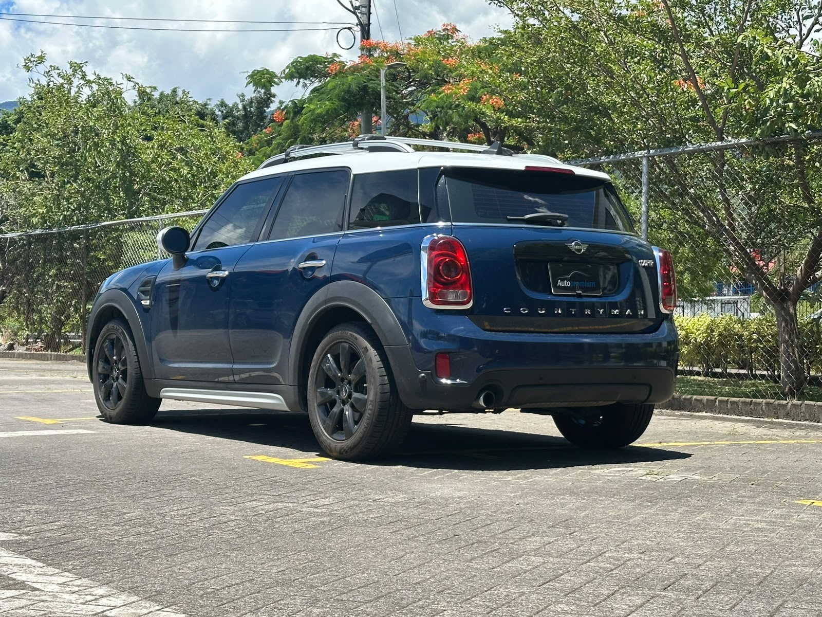 MINICOOPER COUNTRYMAN