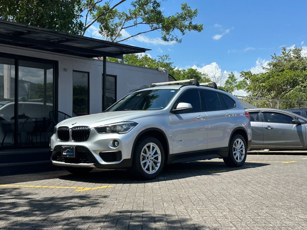 BMW X1