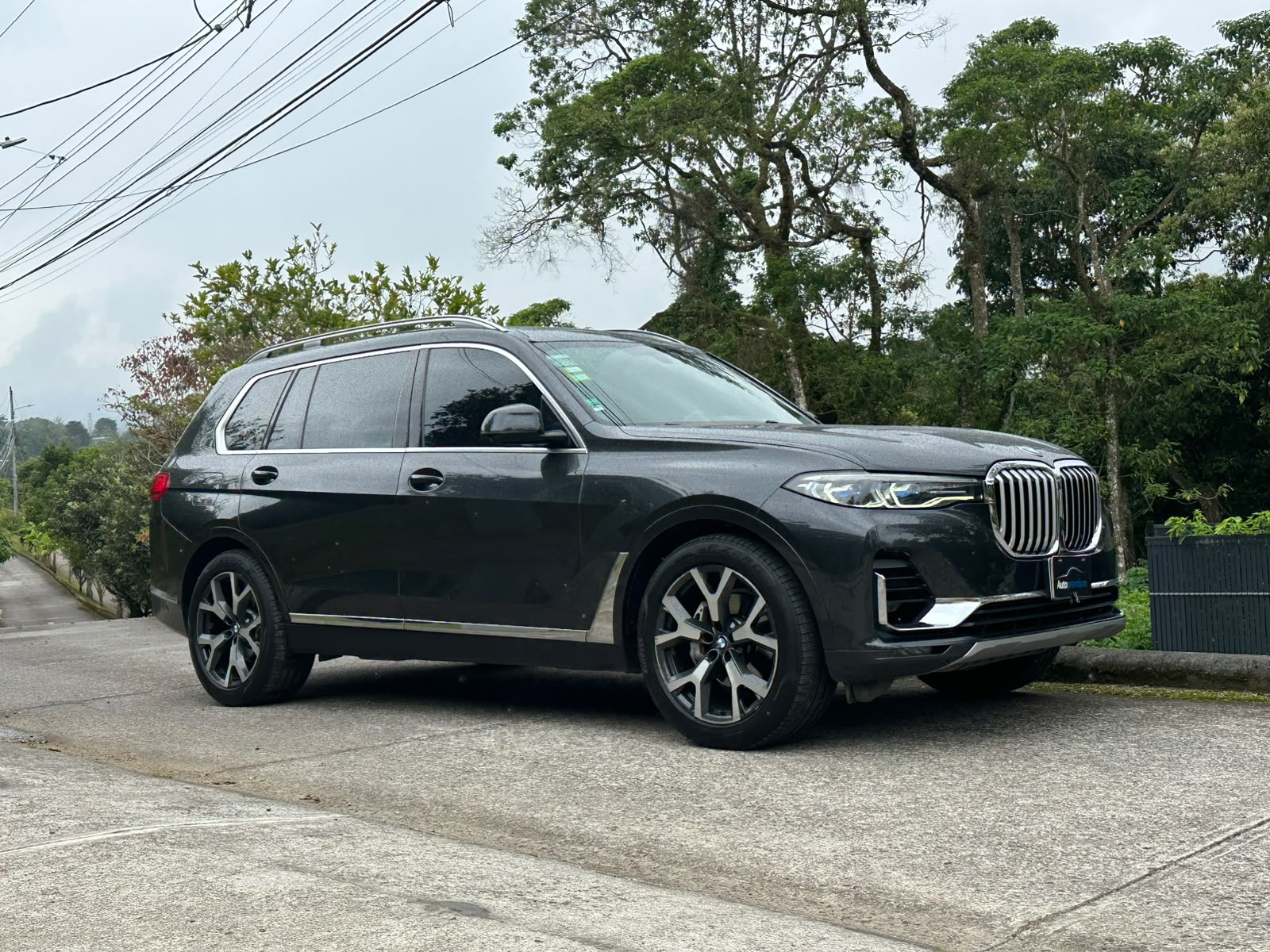 BMW X7