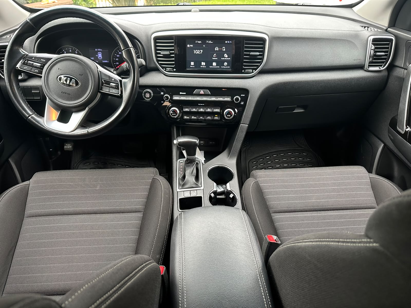 KIA SPORTAGE