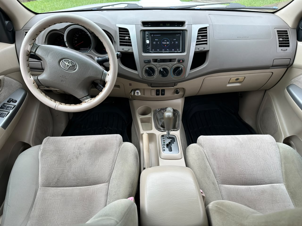 TOYOTA FORTUNER SRV