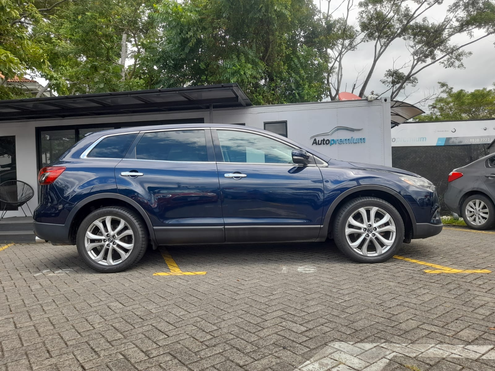 MAZDA CX-9