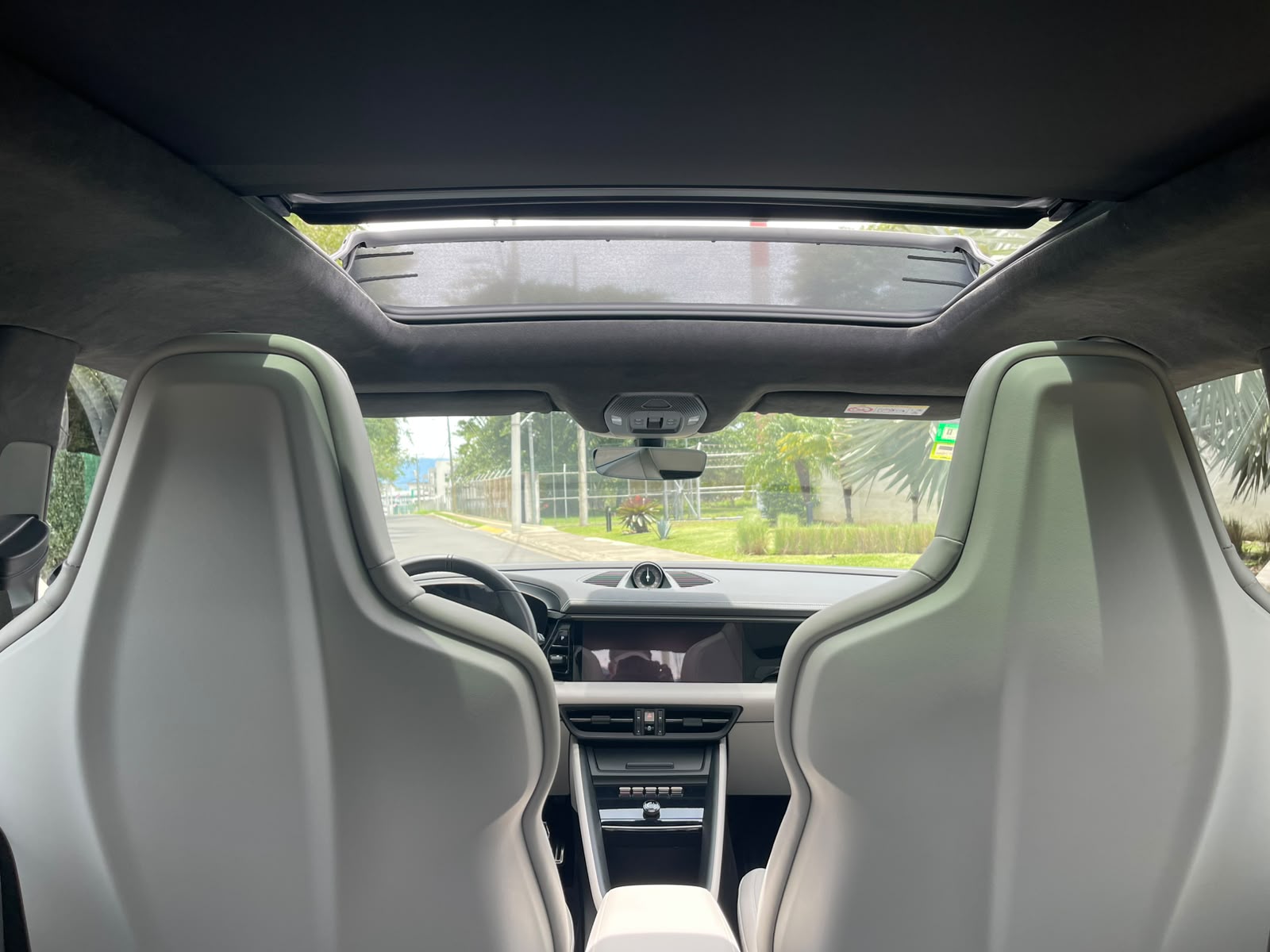 MACAN TURBO ELECTRIC