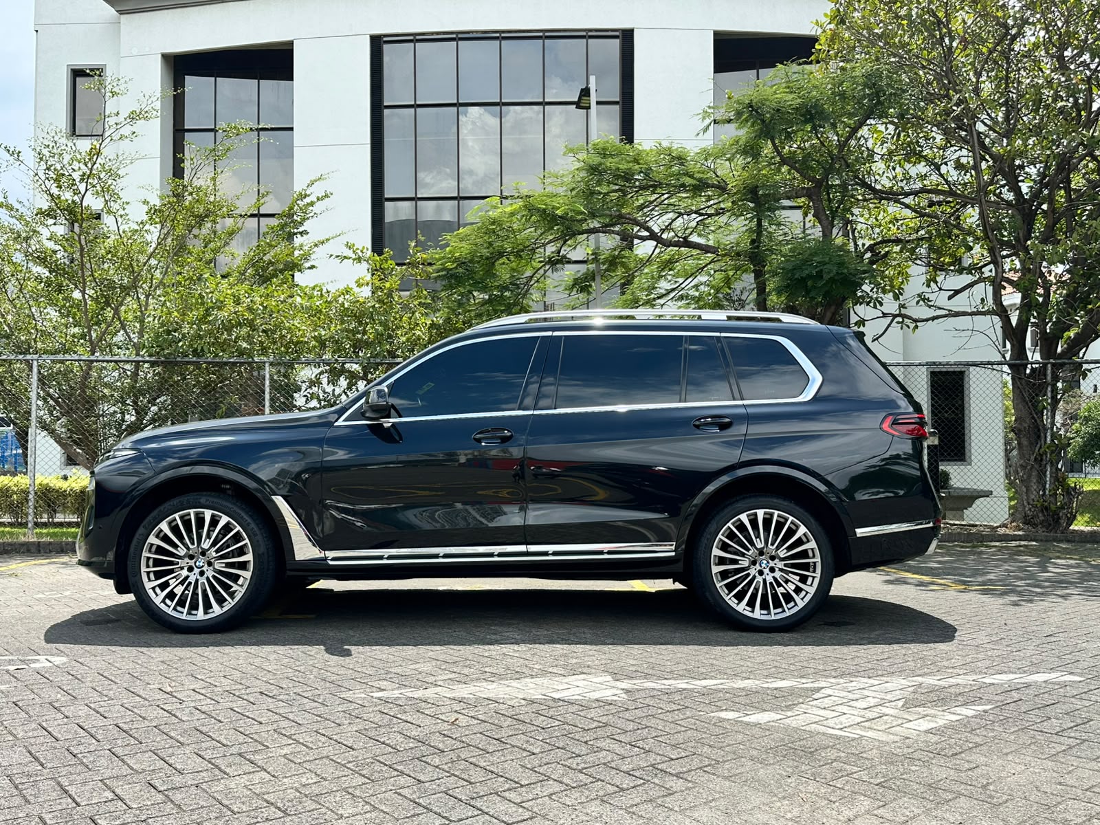 BMW X7 X-DRIVE 40i