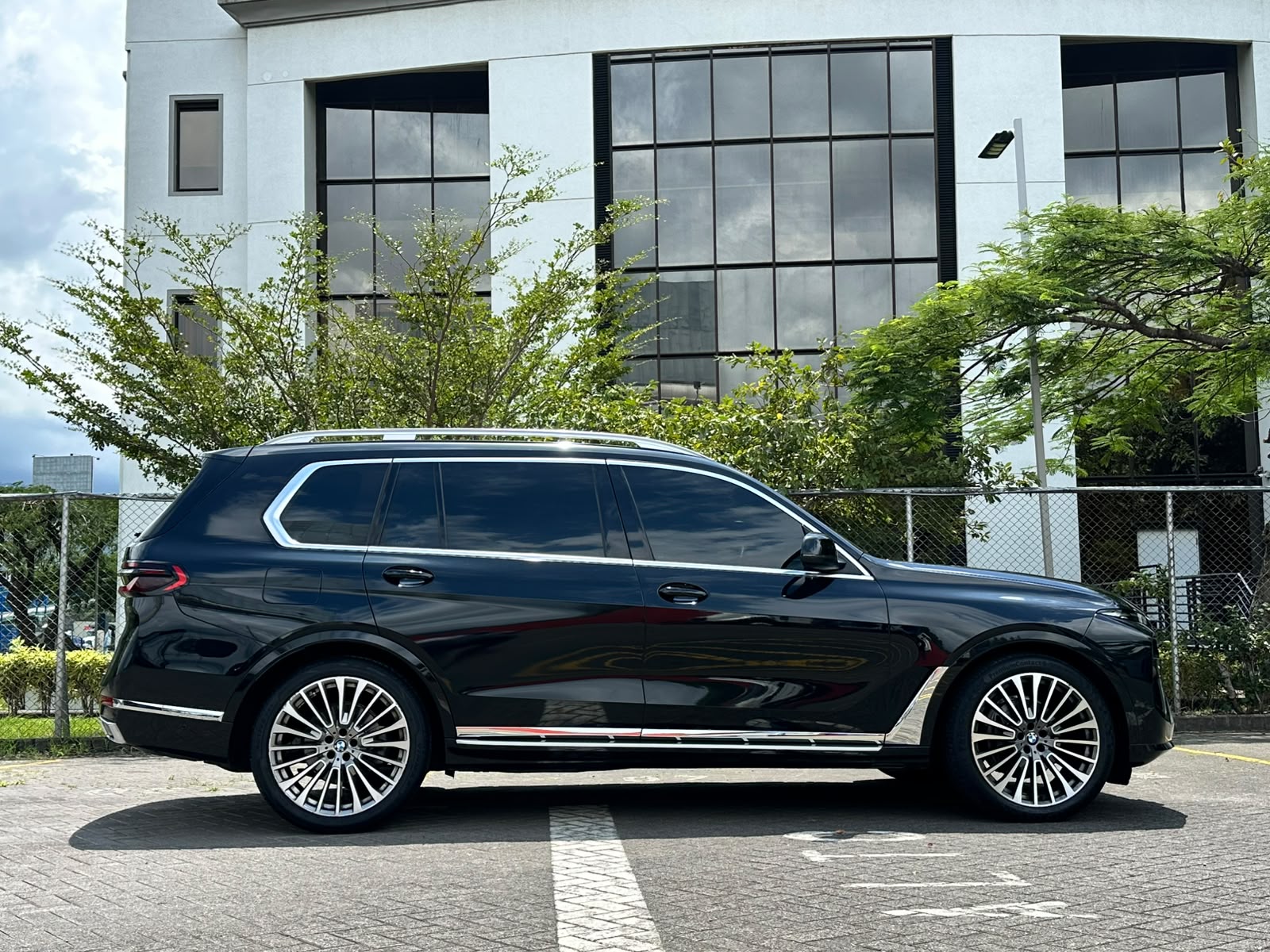 BMW X7 X-DRIVE 40i