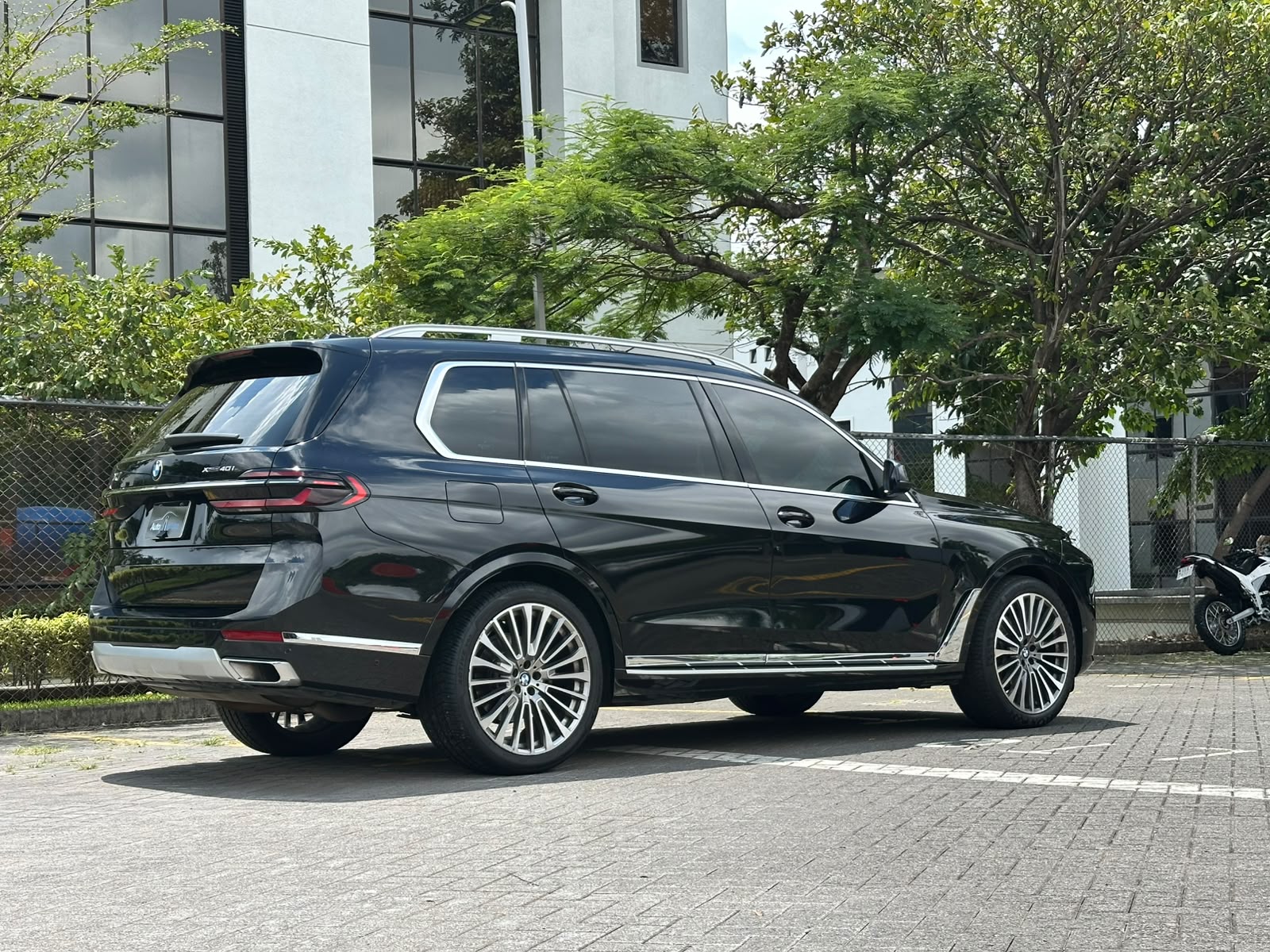 BMW X7 X-DRIVE 40i