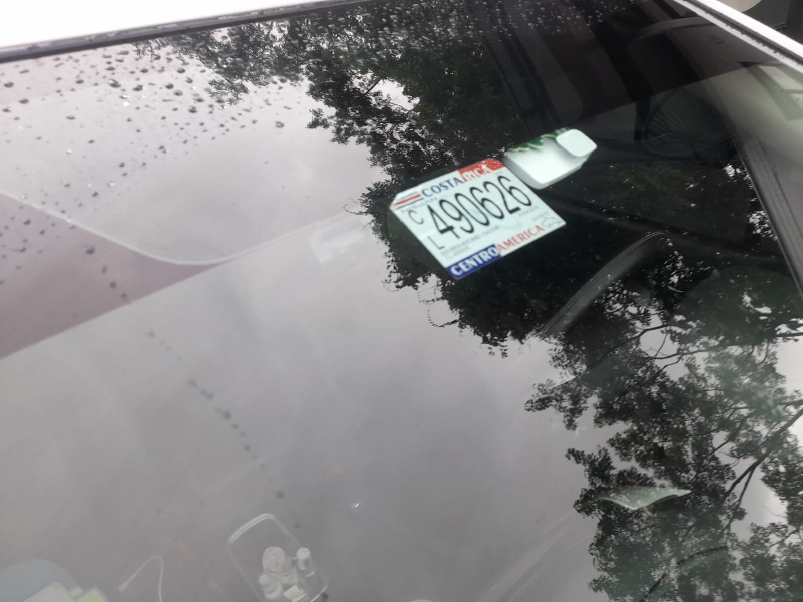 NISSAN FRONTIER LE