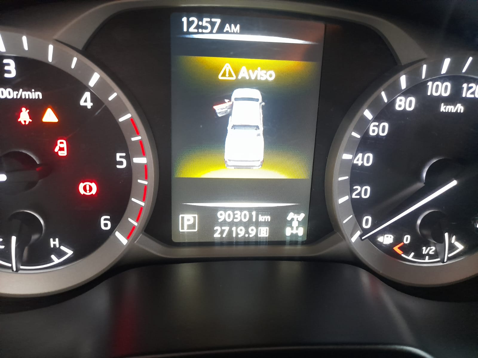 NISSAN FRONTIER LE