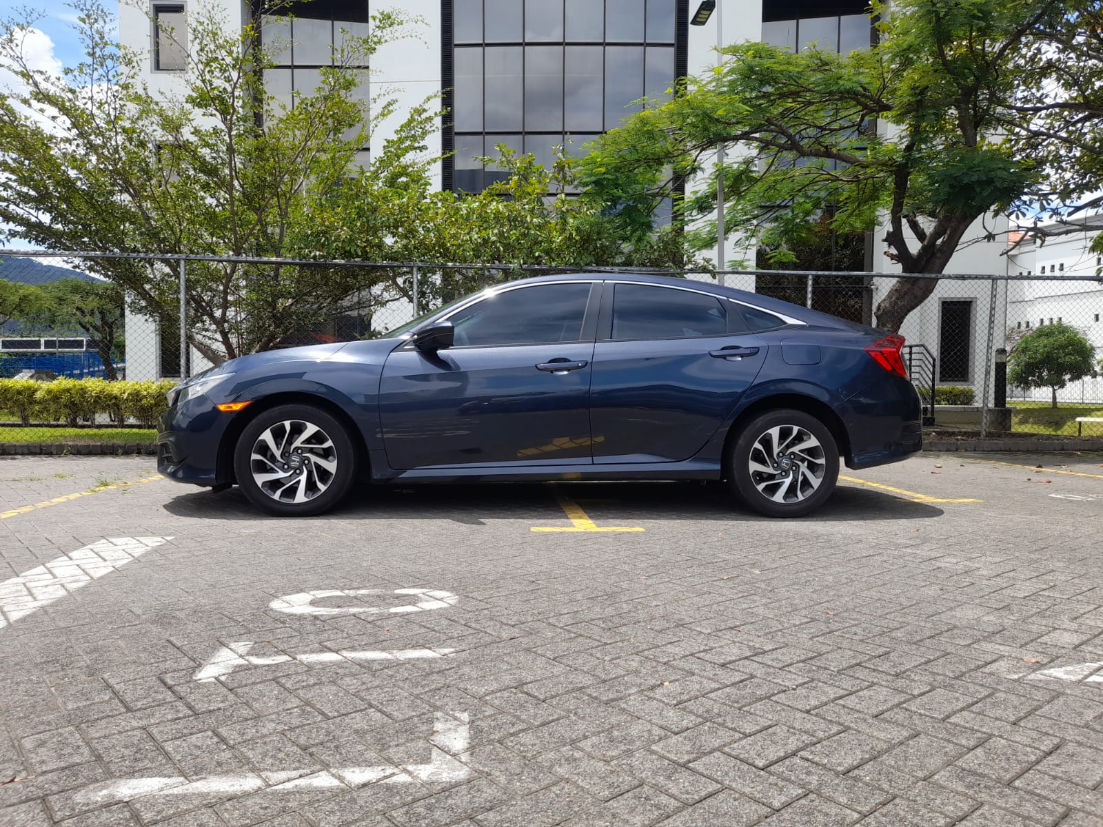 HONDA CIVIC LX