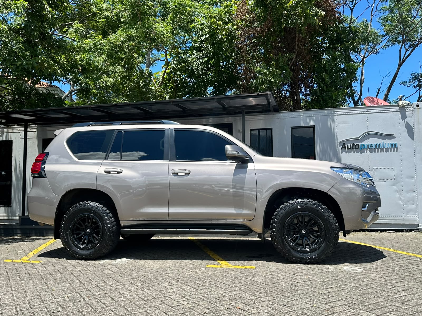 LAND ROVER PRADO TX-L
