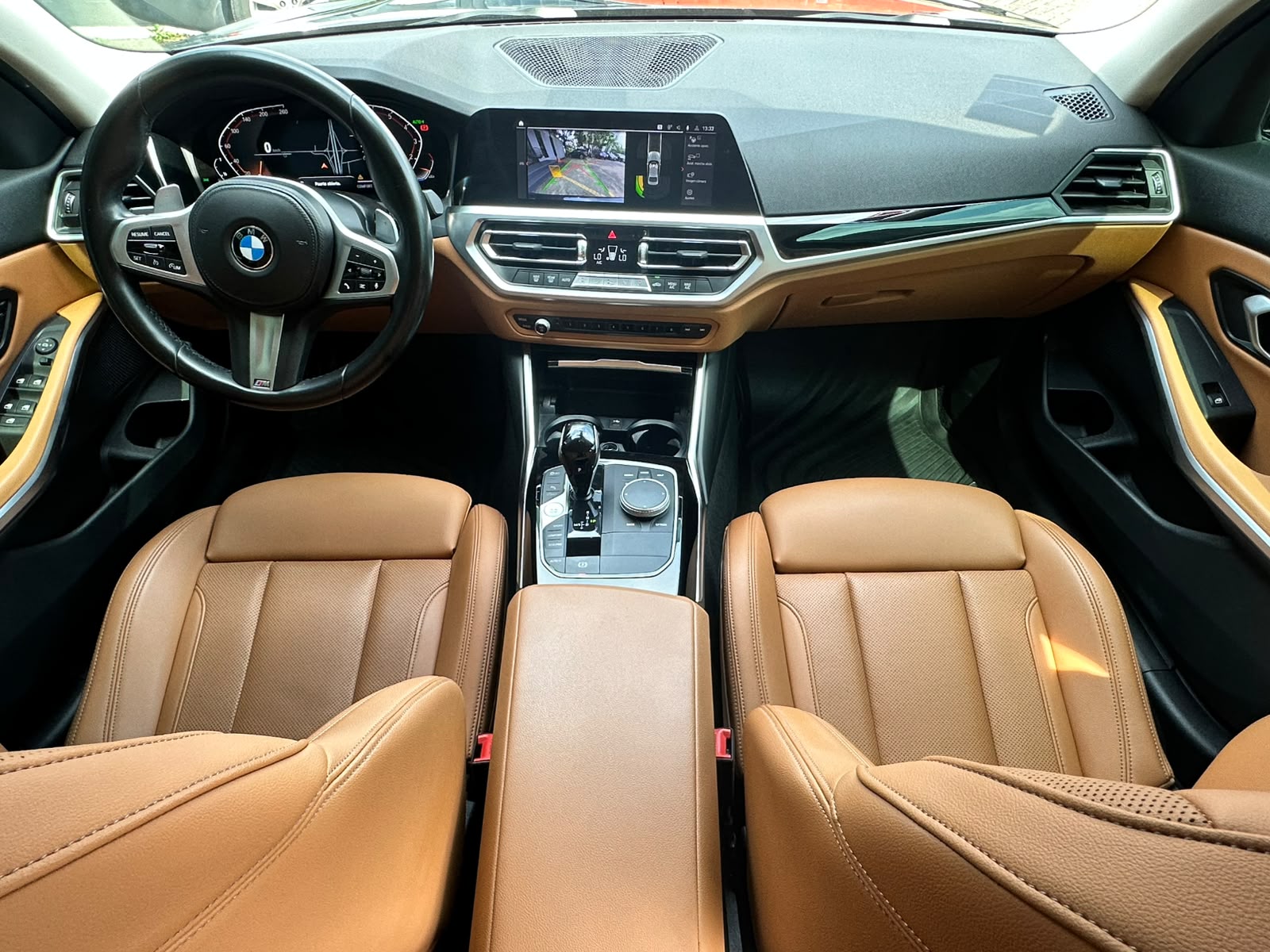 BMW 320i
