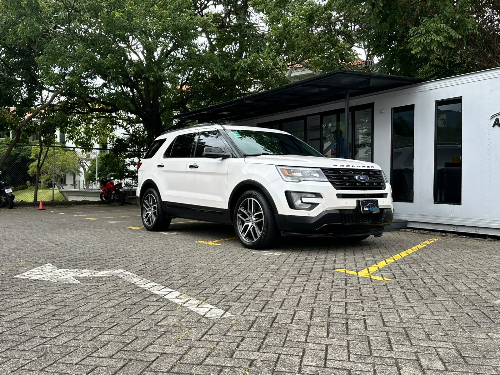 FORT EXPLORER SPORT