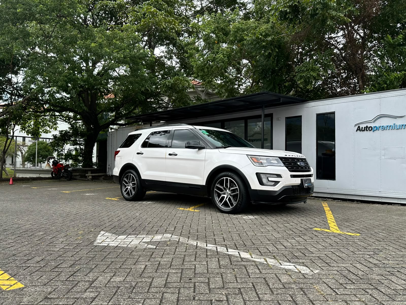 FORT EXPLORER SPORT