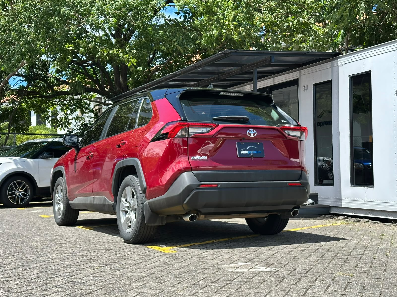 TOYOTA RAV-4 XLE